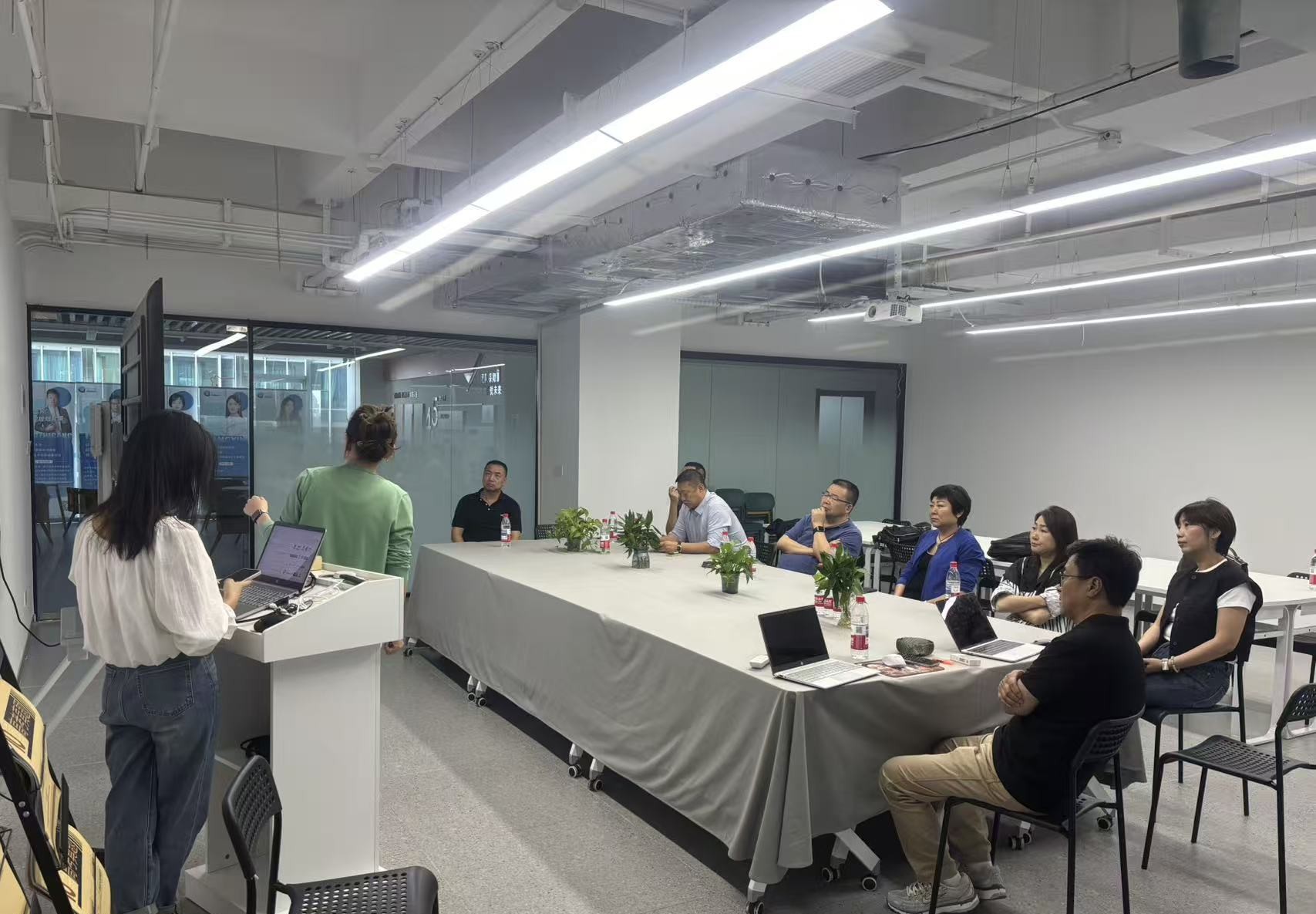 China Investment Guoxin Business Exchange Meeting Concludes Successfully: Showcasing Service Capabilities and Exploring New Paths for Cooperation